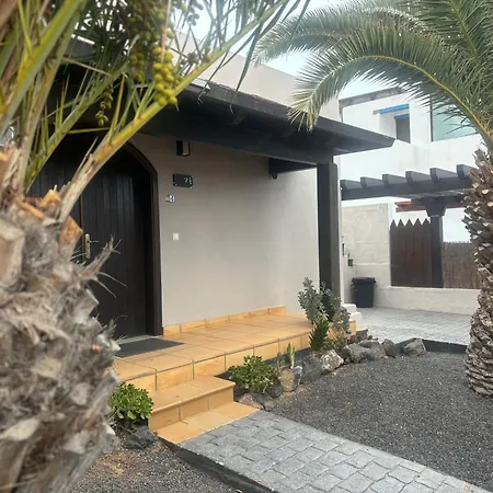 Saraphina קורלחו